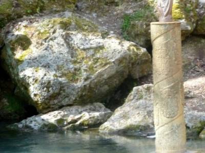 Cañones Ebro, Alto Campoo, Brañosera,Valderredible; guia senderismo;nacimiento de rio cuervo